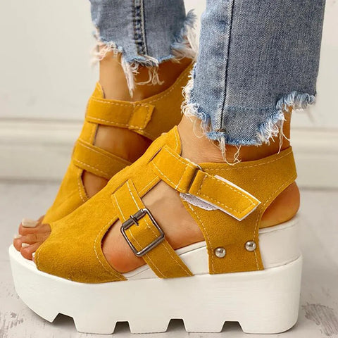 Doratasia  platform wedge